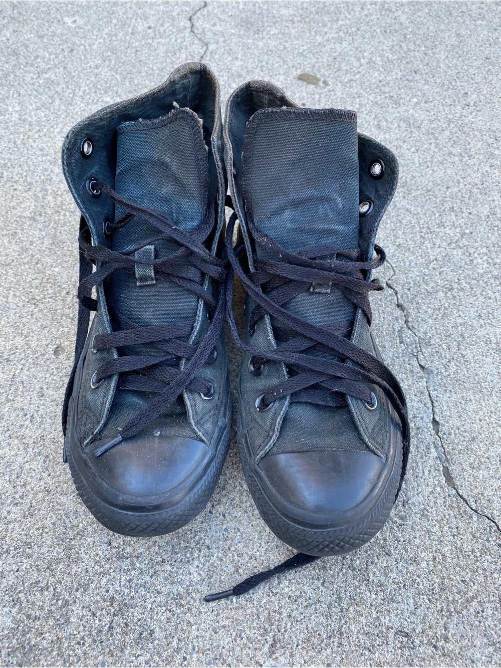 All black Converse hi tops